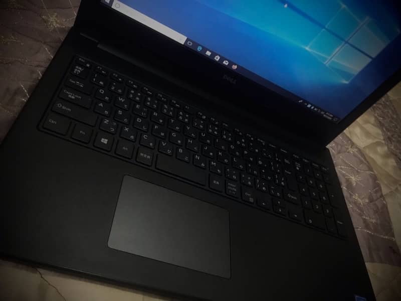 New Fresh Dell Laptop 8 GB Ram 500 GB Hard disk 3