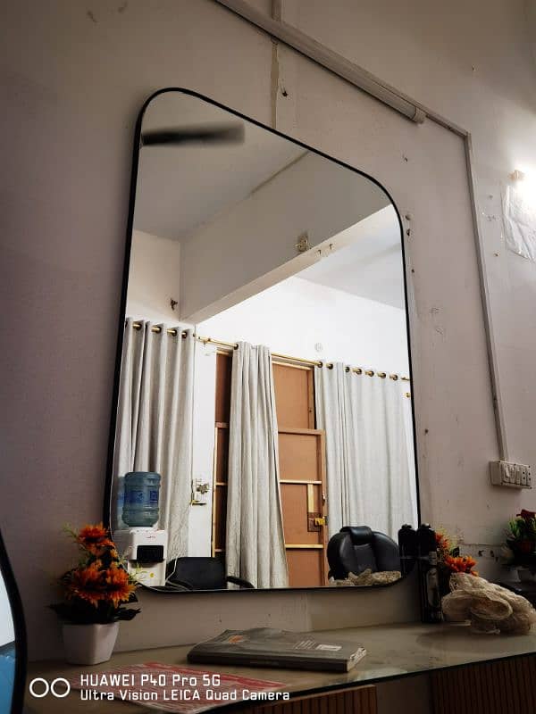 wall hanging Mirror 0