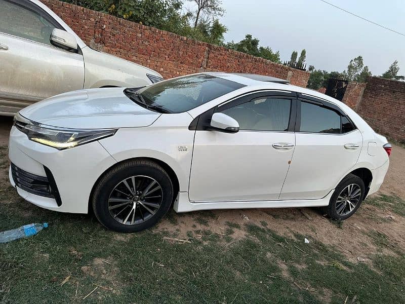 Toyota Altis Grande 2018 3