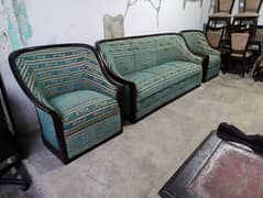 solid wood 5 seater sofa in excellent condition