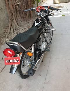 Honda 125 2024 Red