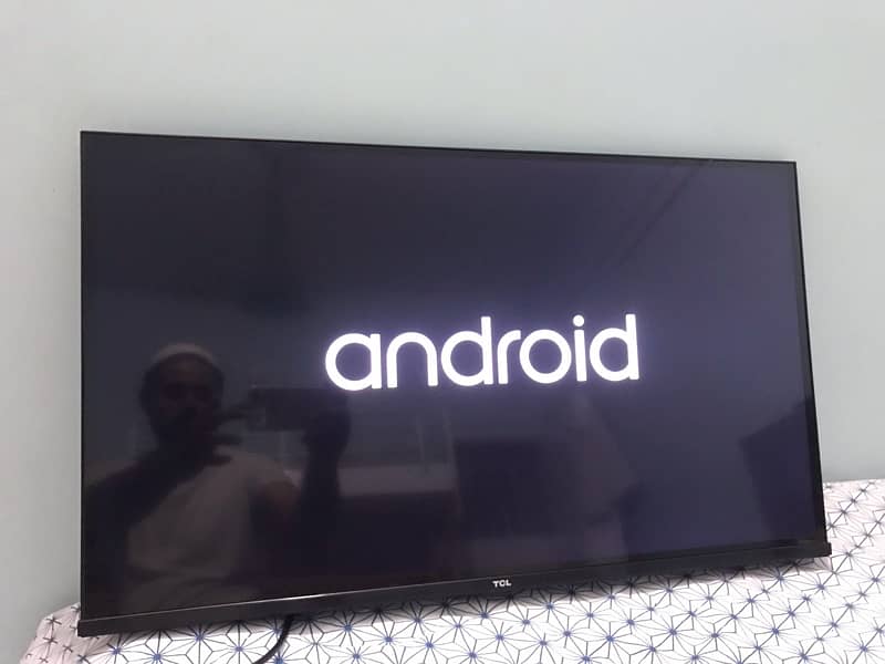 TCL Android 32 inches like new 2