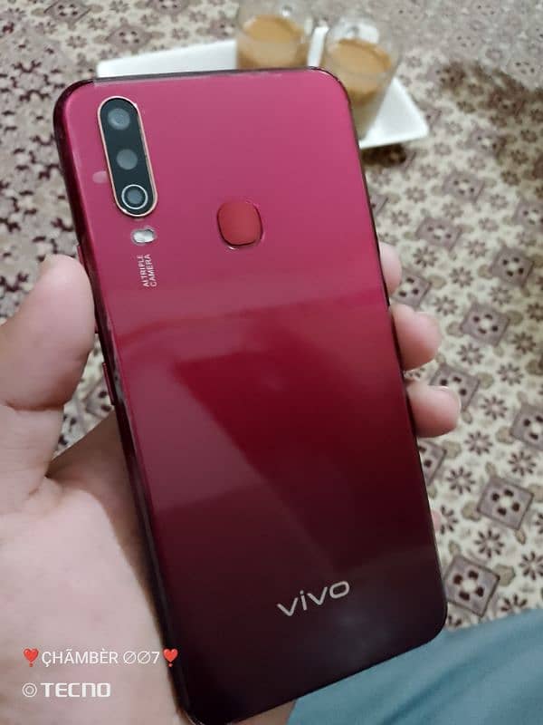 VIVO Y17 1