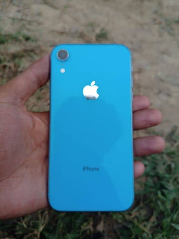 iphone xr 64gb water pyk  urgent sale 1