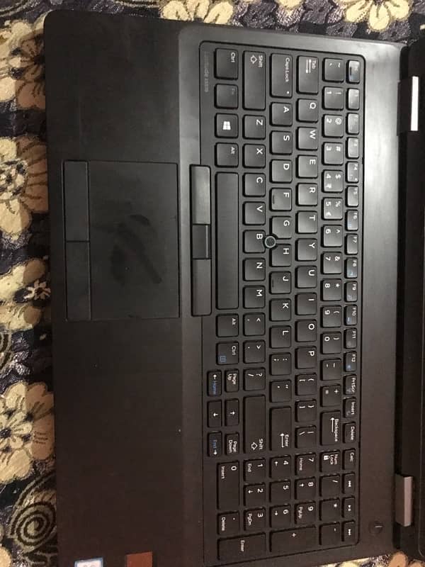 DELL Latitude E5570 core i5 6th generation  with backlight Keyboard 0