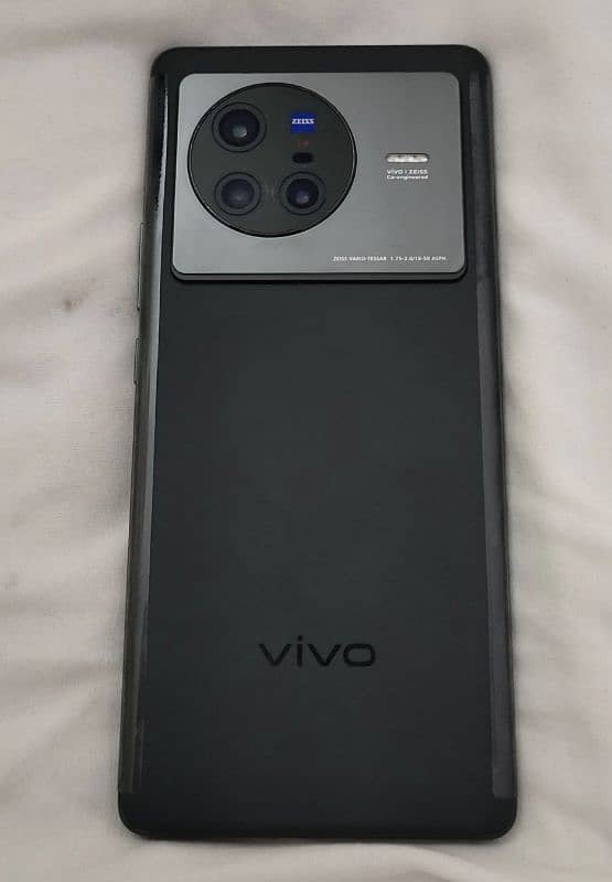 Vivo x80 original charger with box and back cover 0