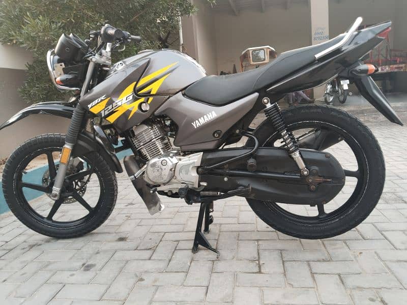 yahama YBR 125g 0