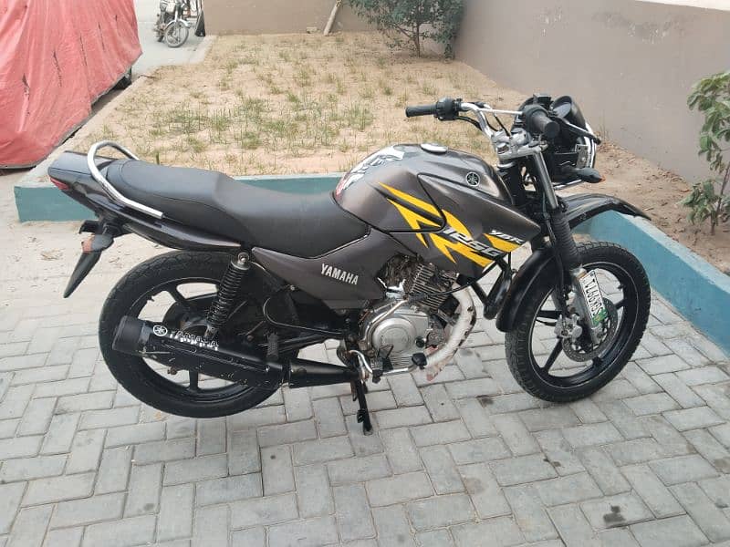 yahama YBR 125g 3