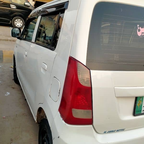 Suzuki Wagon R 2017 3