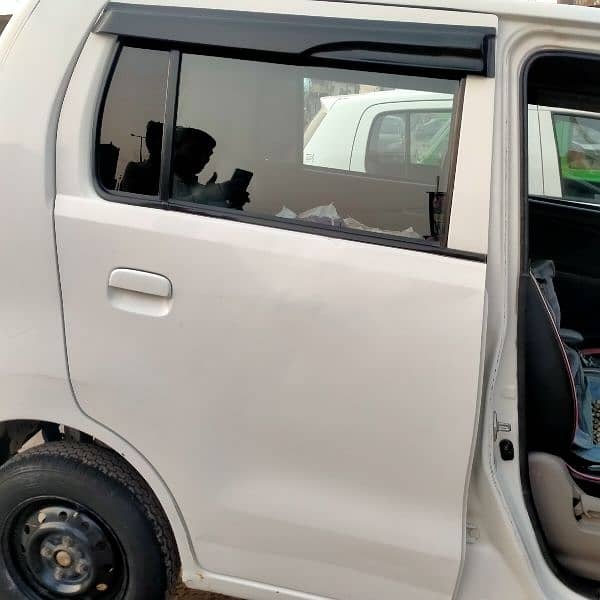 Suzuki Wagon R 2017 5