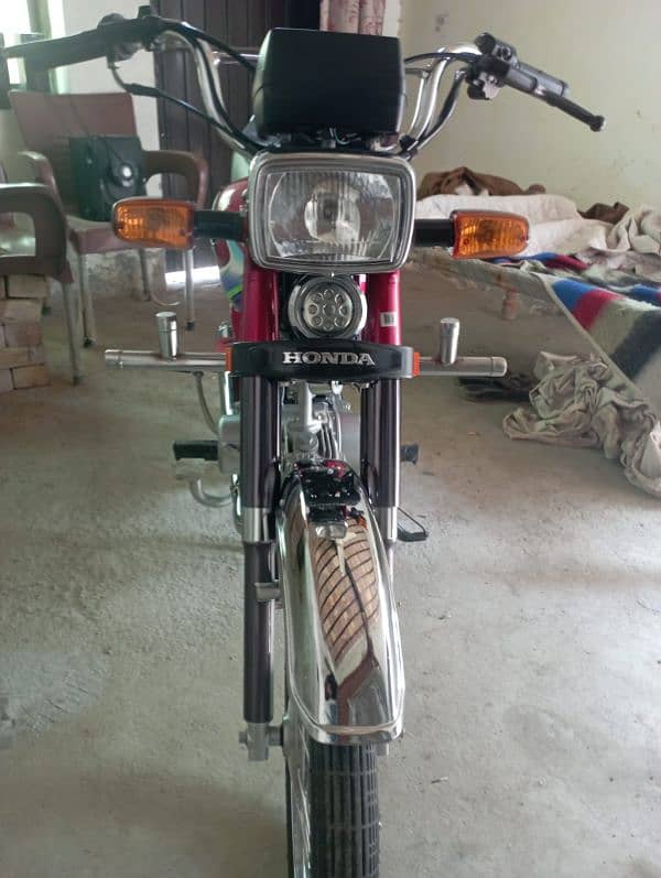 Honda CD 70 new bike for urgent sale 3