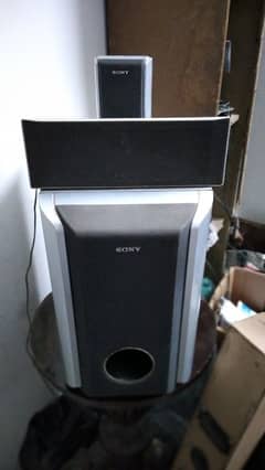 Sony Home theater 2.1 speaker qty 3