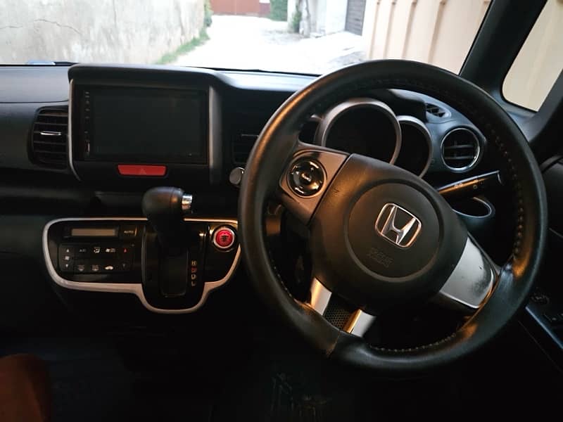 Honda N Box 2013 11