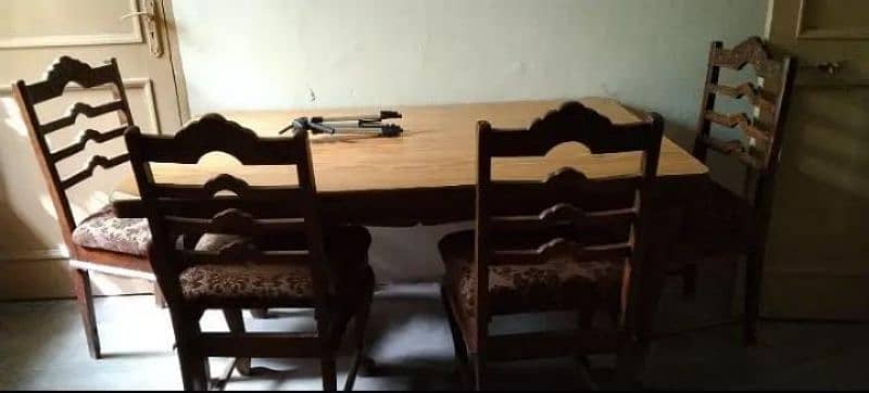 Dining table with chairs 0