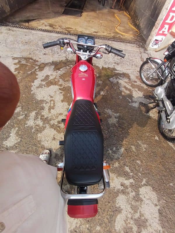 Honda 125. model 2022. jenven condition. 2