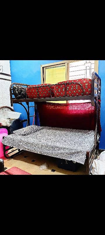 iron bunk bed without matress 2