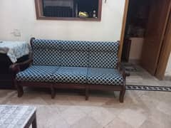 5 seater sofa set with central table