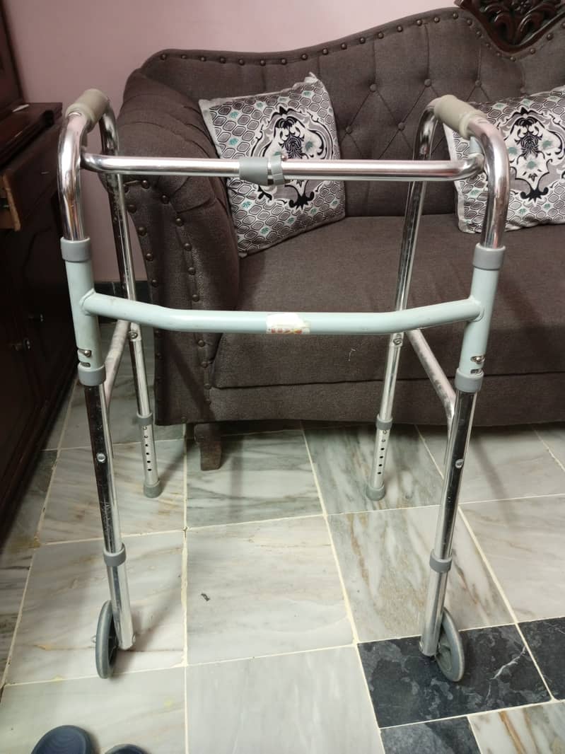 Madical wolker in good condition 2