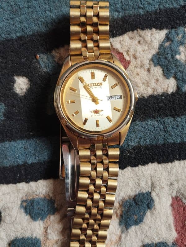 Automatic 21 Jewels Citizen Golden 8200 eagle 7 original movement. 1