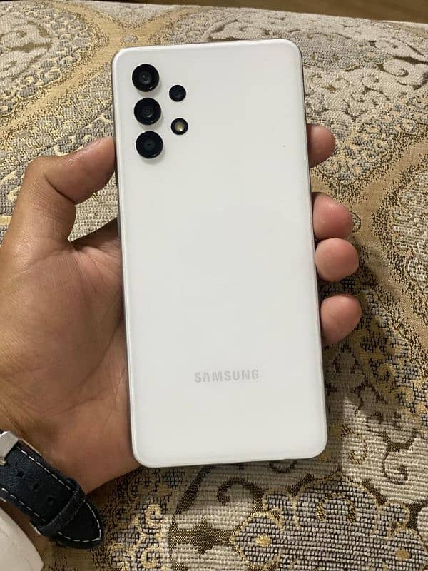 Samsung A32 With box 8/128 4