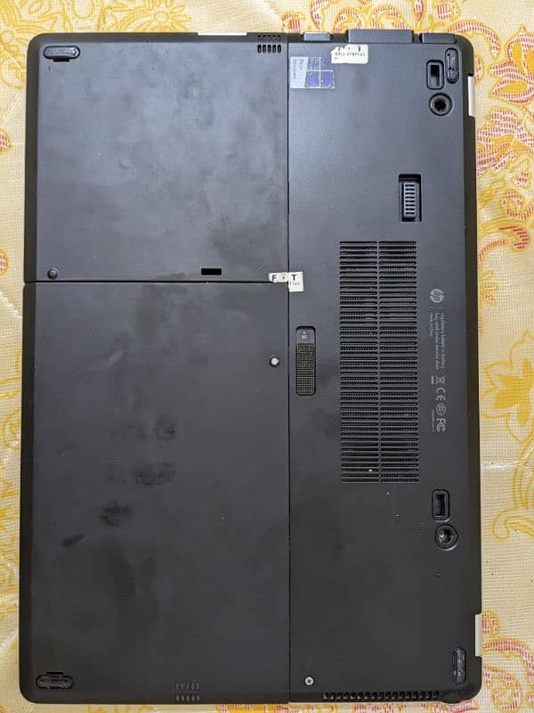 HP folio 9480m 2