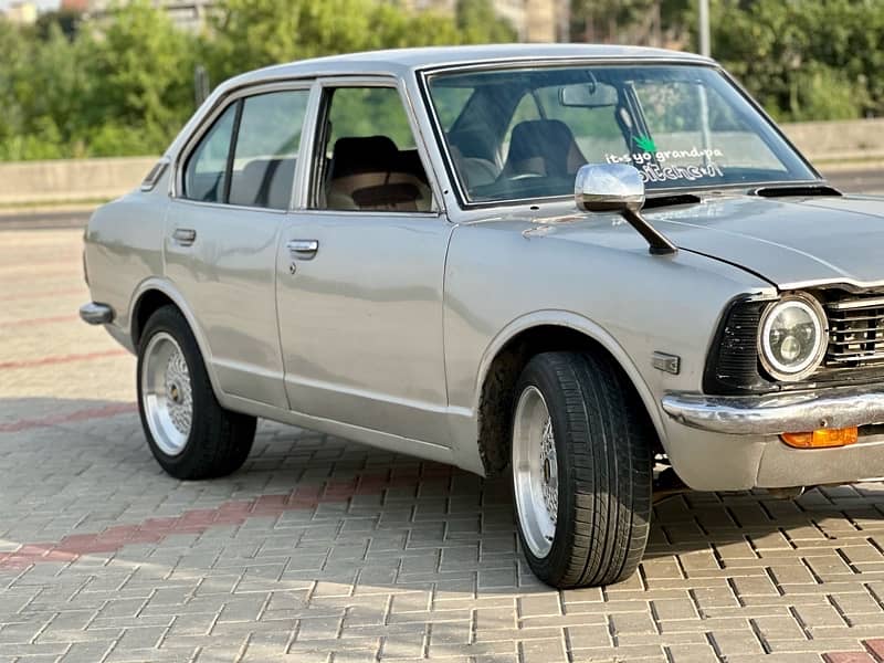 Toyota Corolla XE 1974 4