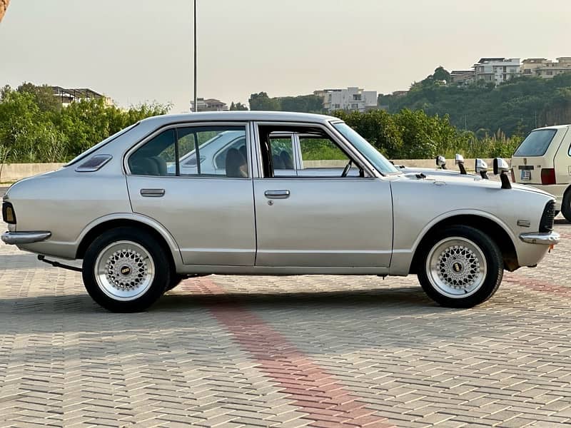 Toyota Corolla XE 1974 5