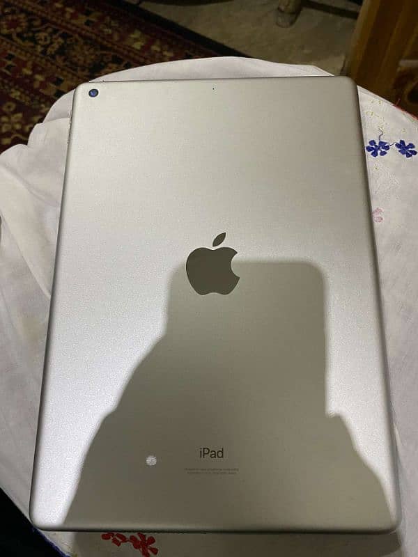 iPad 9 generation 64 GB 8/10 3