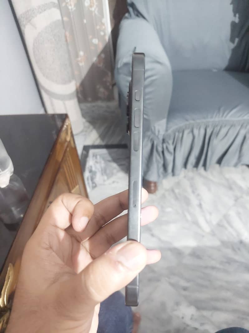 Black Iphone 15 pro max pta approved HK Version (In Waranty) 1