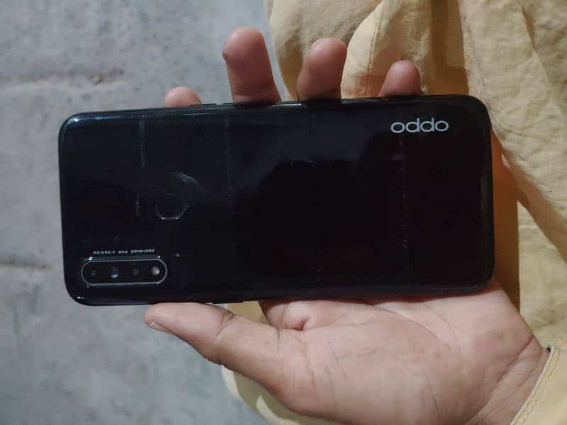 oppo a31 one year sued batt good condition with complet saman 5