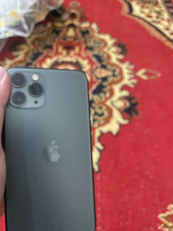 iPhone 11 Pro 1