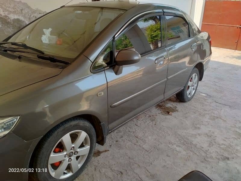 Honda city Lush Condition. 4