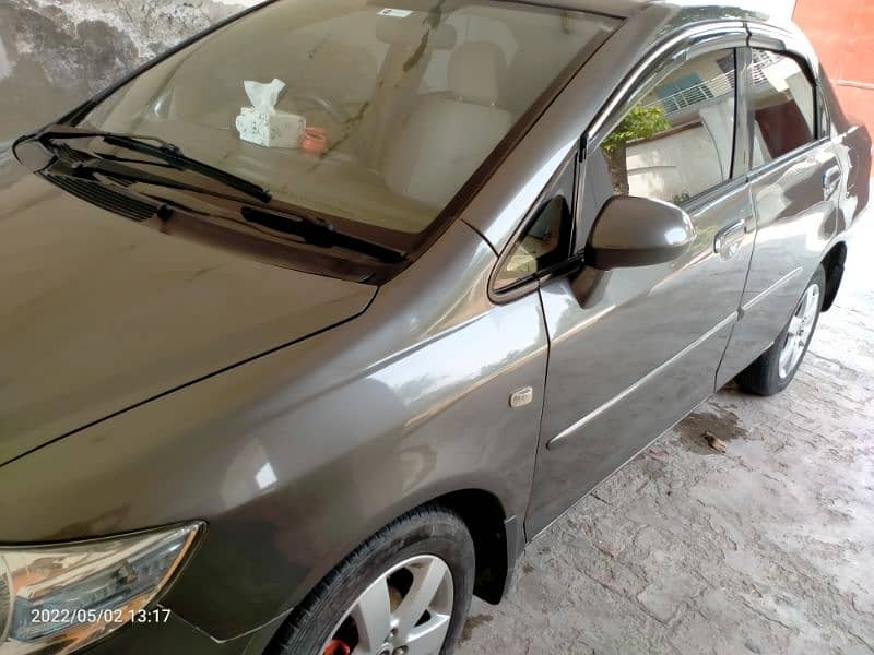 Honda city Lush Condition. 5