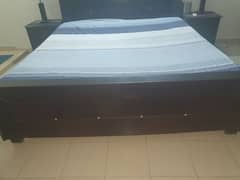 King size bed for sale in good condition