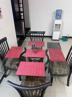 4 SEATER DINING TABLE WITH Chairs