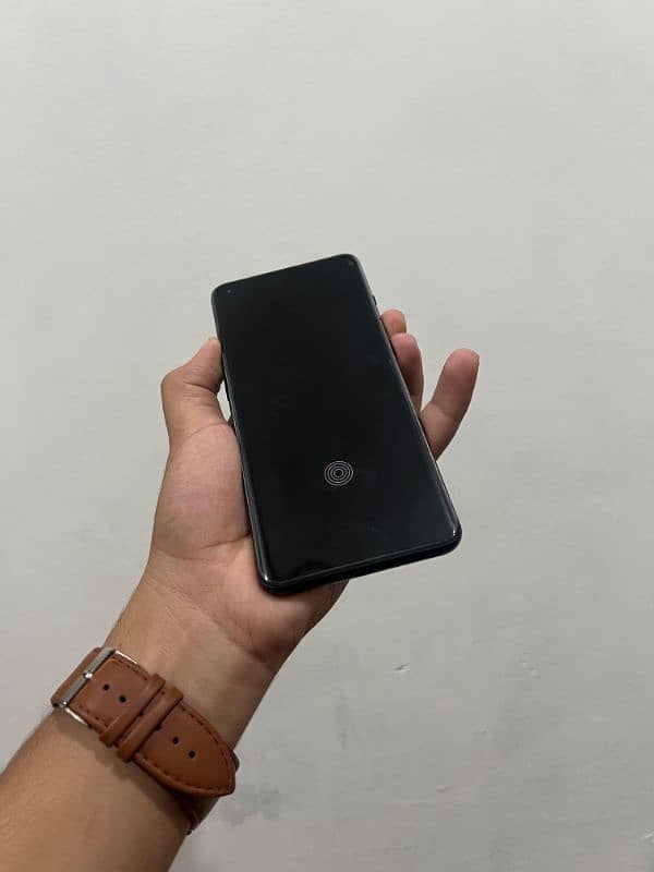 One plus 10 Pro 5G 1