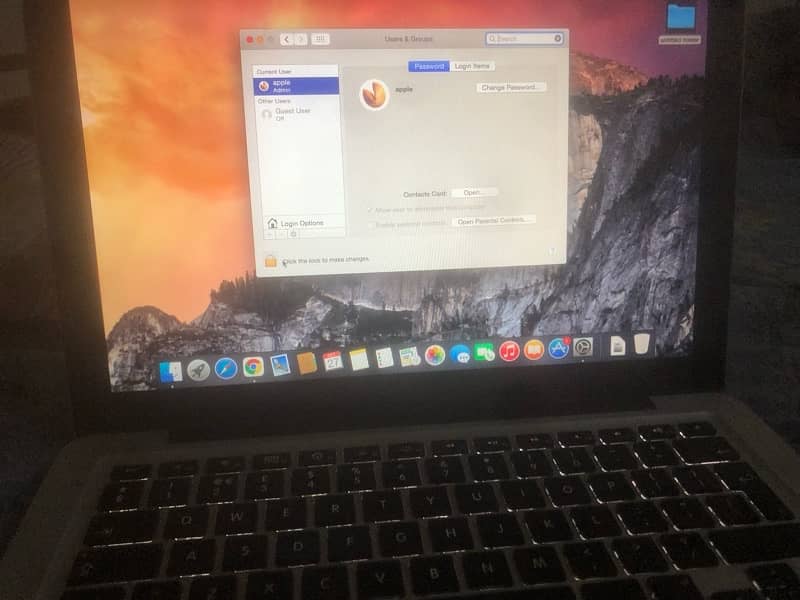 mac book pro 2010 in very good condition with charger 2