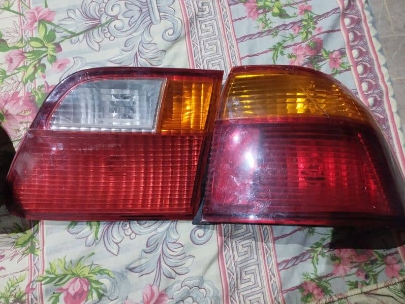 Honda civic 99-2000 tail lights 1