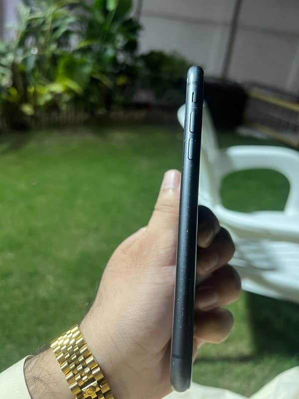 iphone 11 PTA approved 3