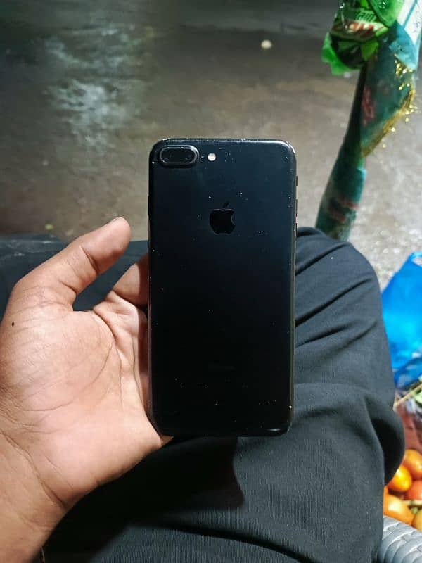 I phone 7 plus 128 gb 11