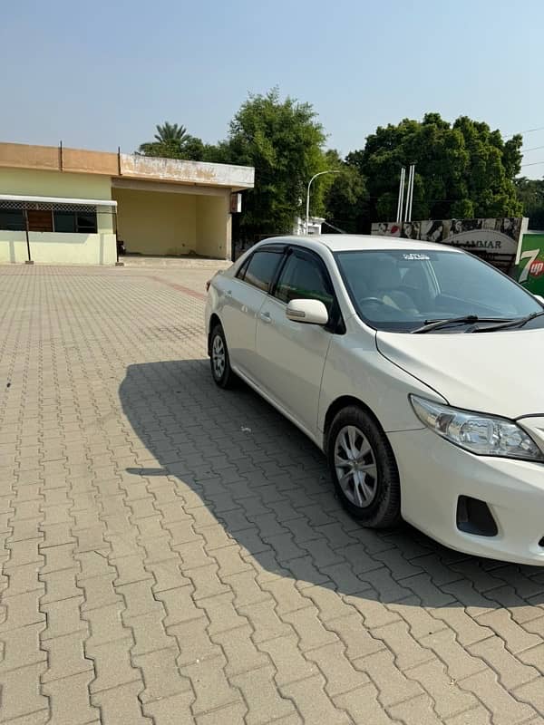 Toyota Corolla GLI 2011 4