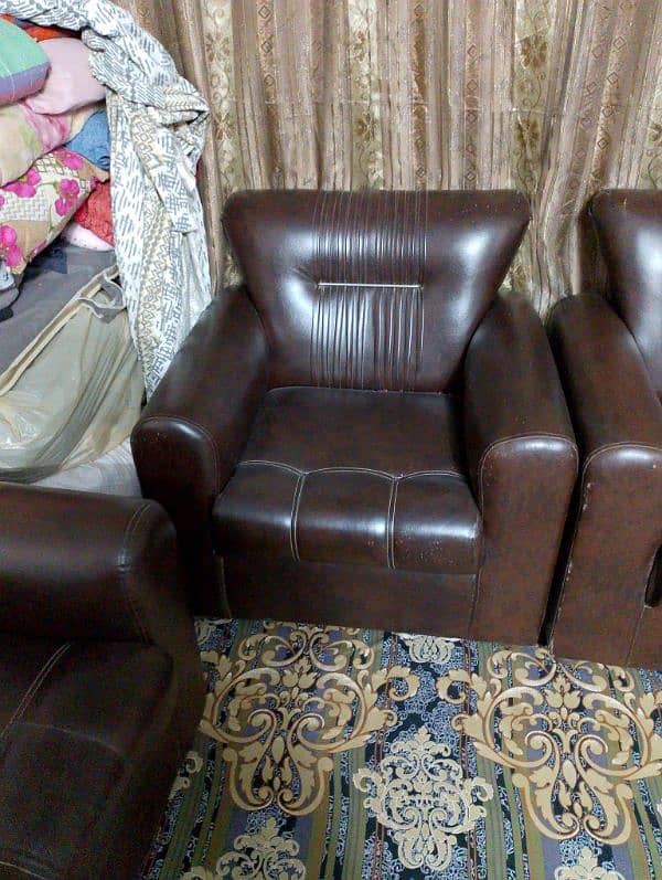 4 seater sofa 3