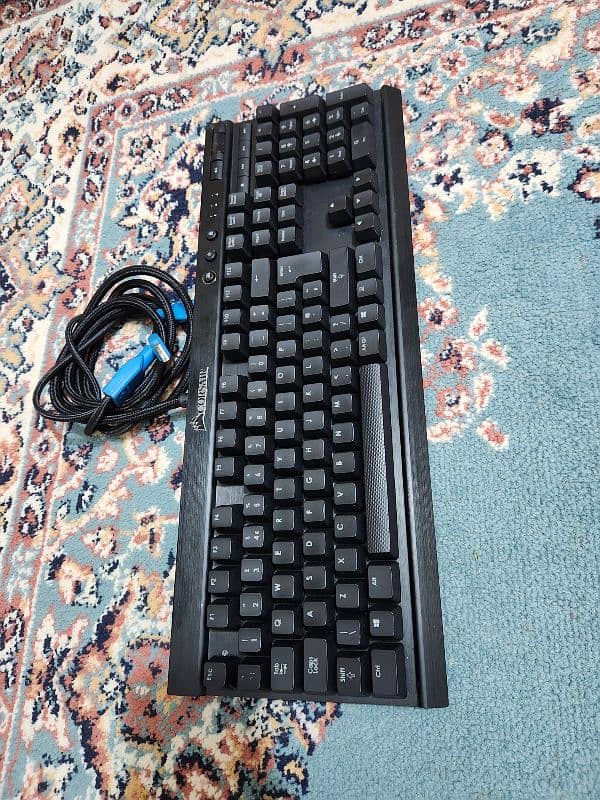 corsair rgb k70 gaming keyboard original 2