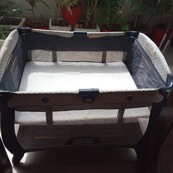 Baby cot 4