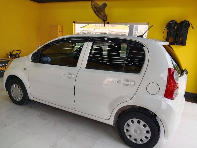 Toyota Passo 2012 5