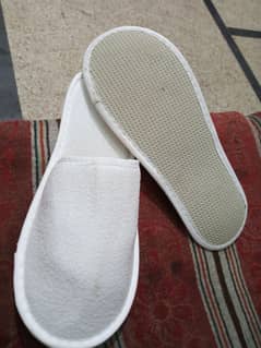 Disposible slippers