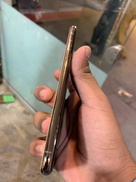 Iphone 11 pro max 64gb 10by10 condition 4