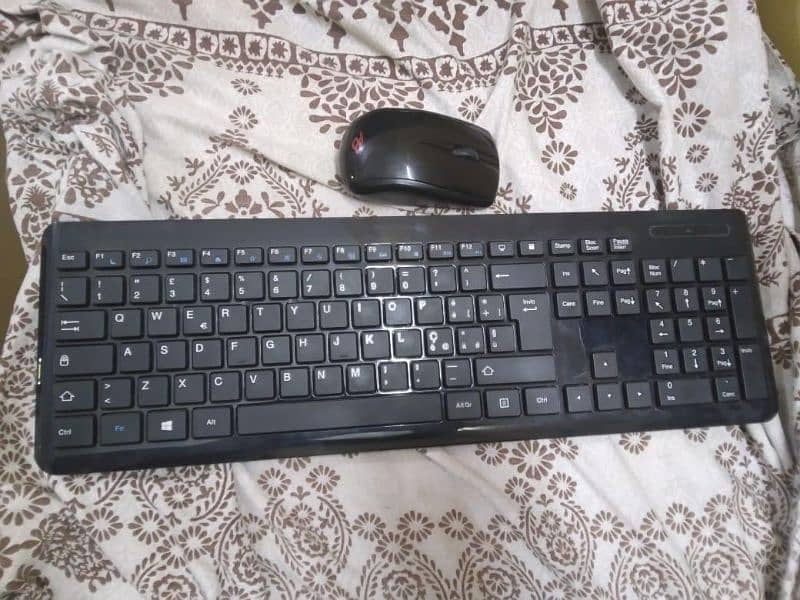 keyboard  wireless and mouse 1