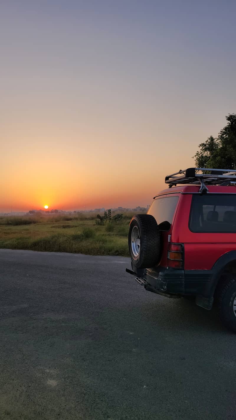 Mitsubishi Pajero V6 2