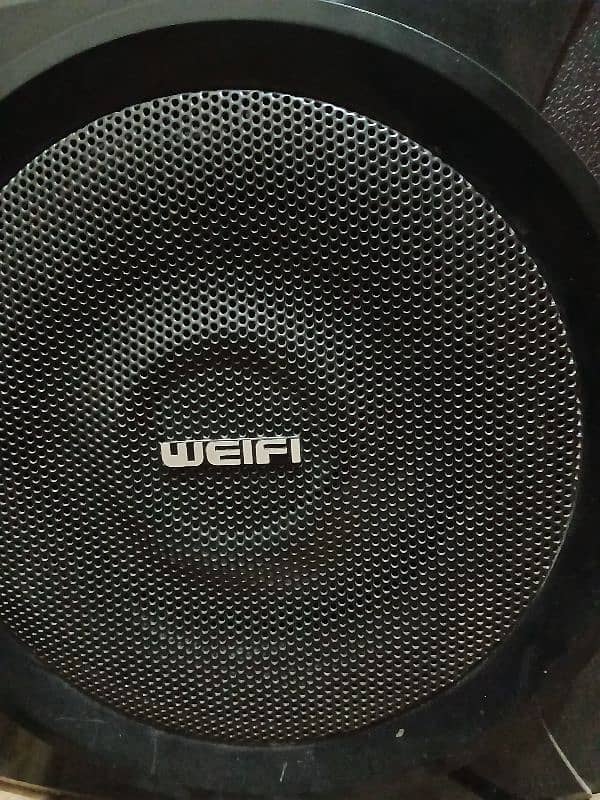 branded woofer 6.5,,powerful bass 1